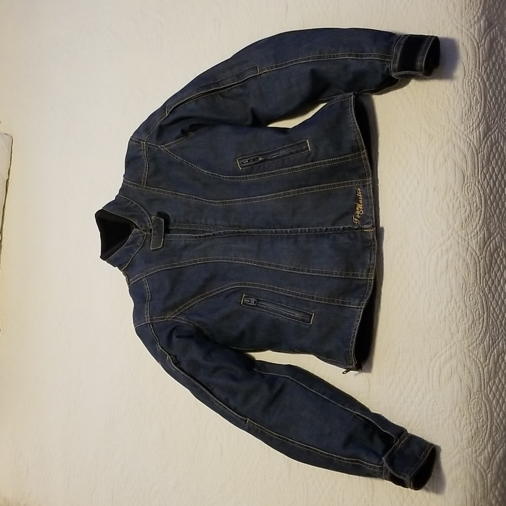 Motorcycle jacket